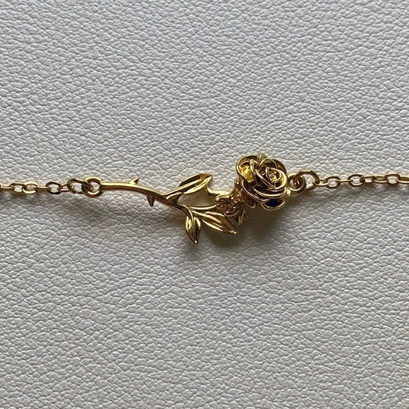 Elegant Gold Rose Necklace - Picture 3 of 3